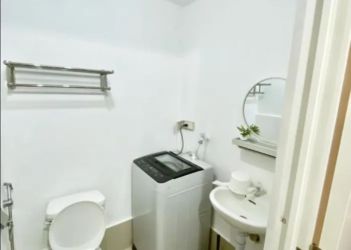Aparthotel Frabeca Staycation At Mplace Qc 4*