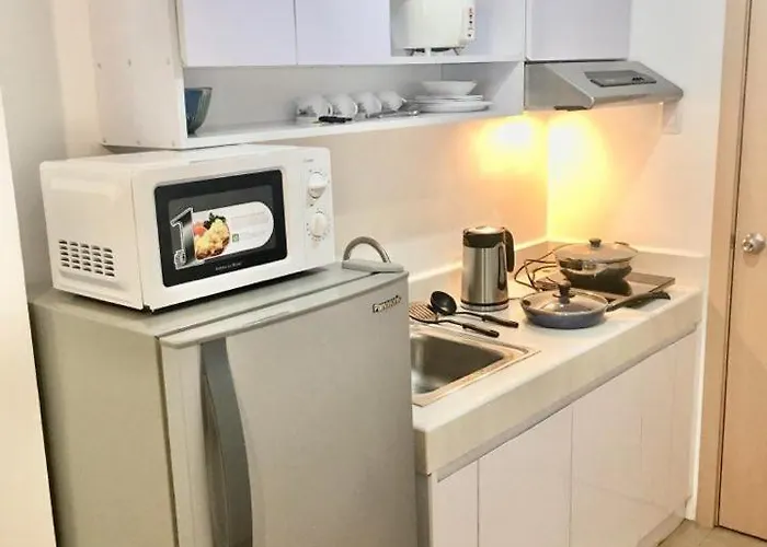 Frabeca Staycation At Mplace Qc Aparthotel Manila
